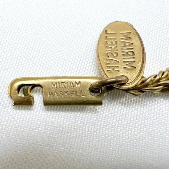 Vintage 1950s Miriam Haskell Baroque Crystal & Filigree Pendant Necklace - Picture 8 of 9